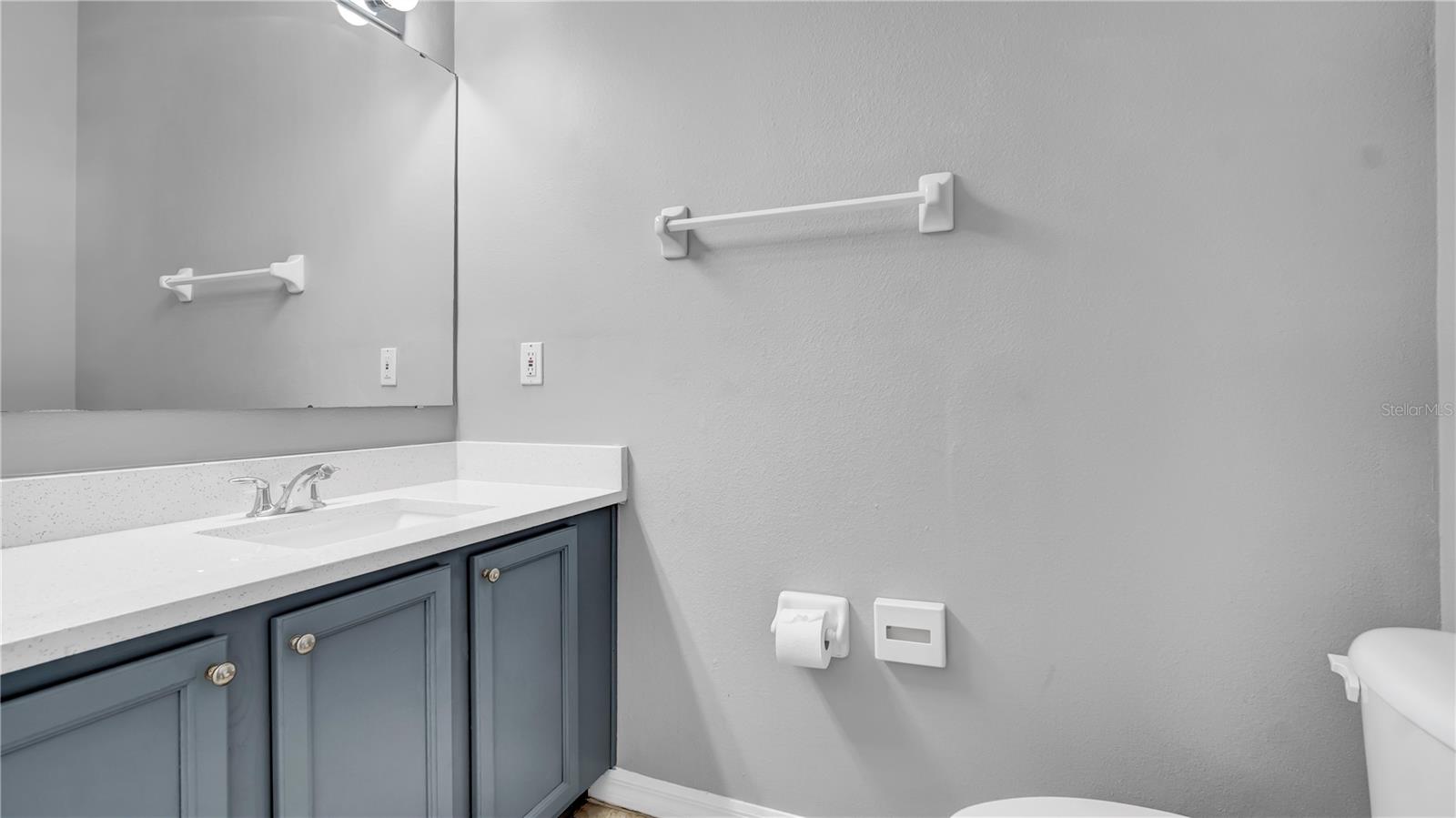 Image 12 of 42 For 1087 Park Ridge Circle