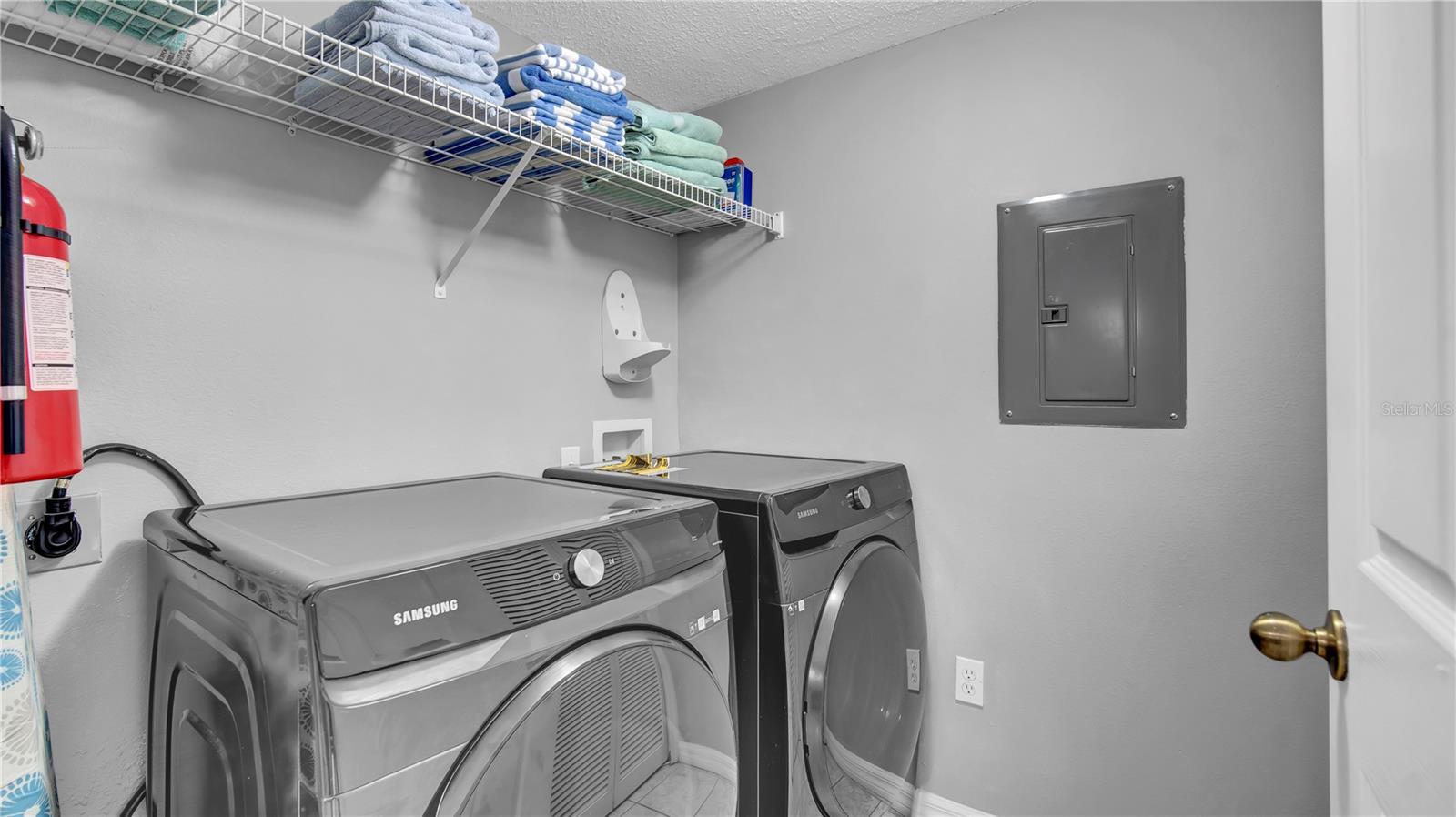Image 15 of 42 For 1087 Park Ridge Circle