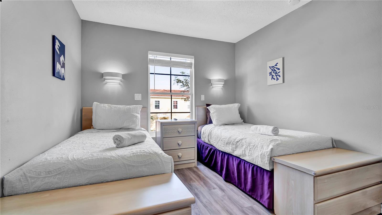 Image 23 of 42 For 1087 Park Ridge Circle