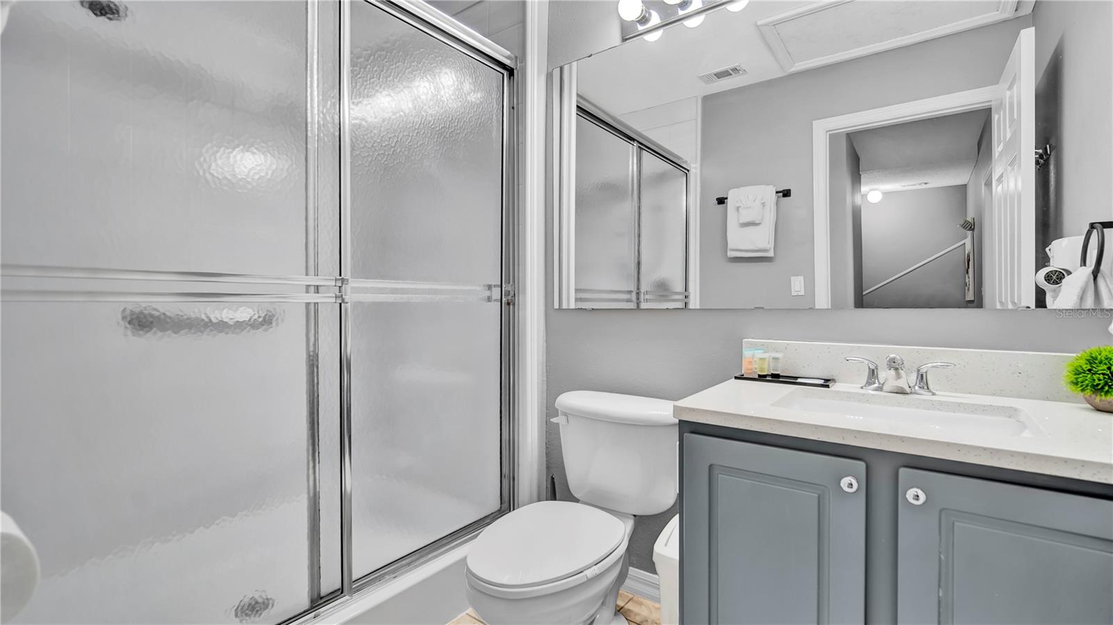 Image 24 of 42 For 1087 Park Ridge Circle