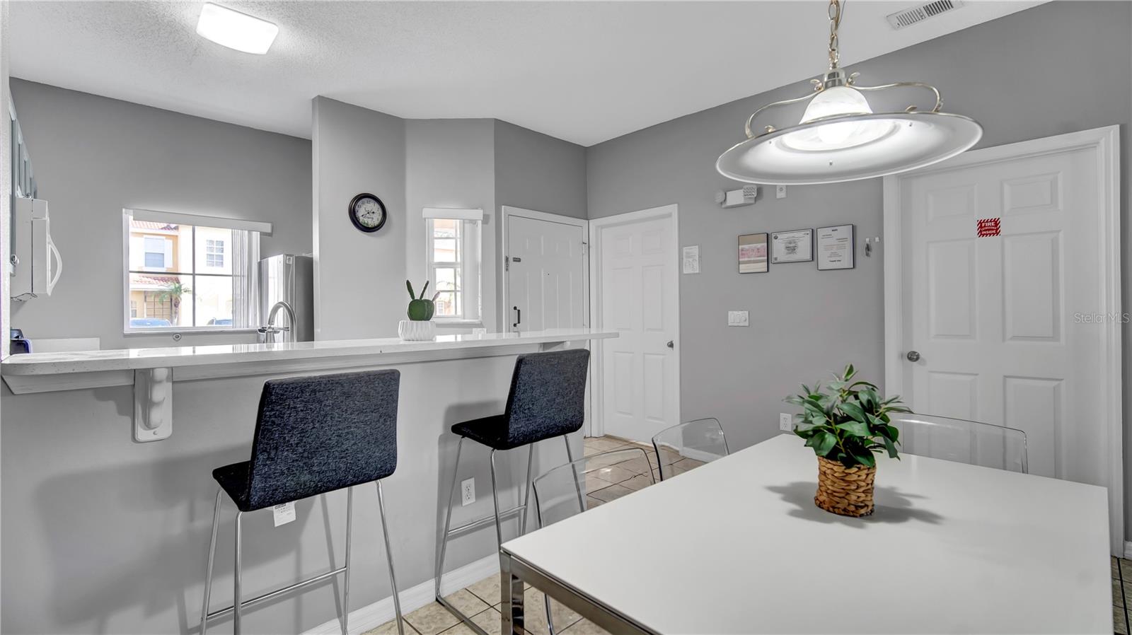 Image 5 of 42 For 1087 Park Ridge Circle