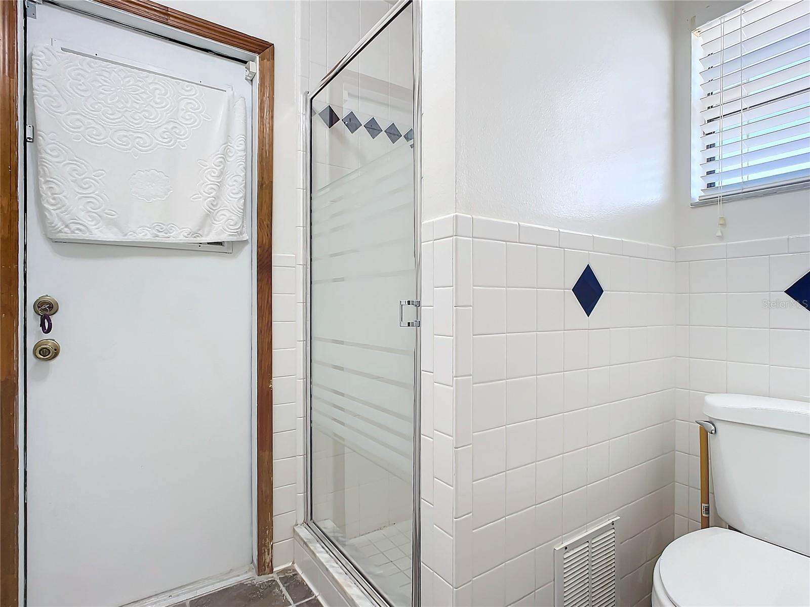 Image 31 of 56 For 2810 Summerfield Street