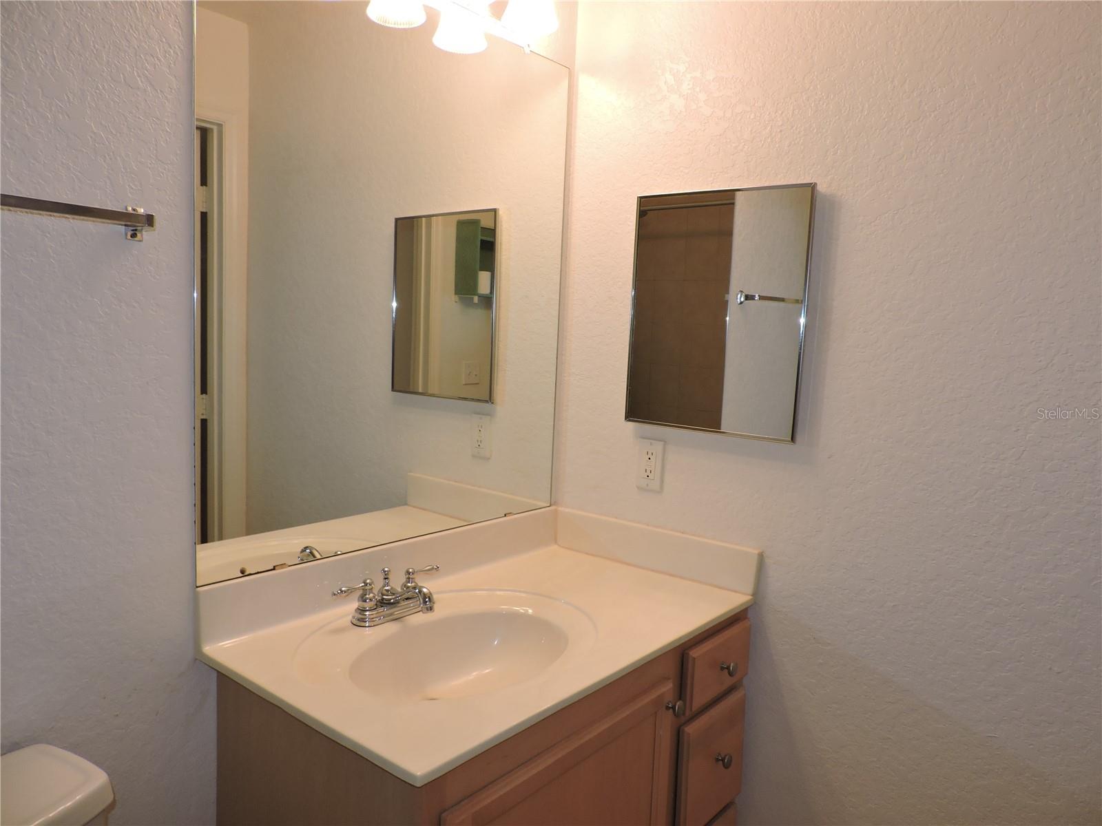 Image 13 of 20 For 870 Regatta Bay Drive 4-103