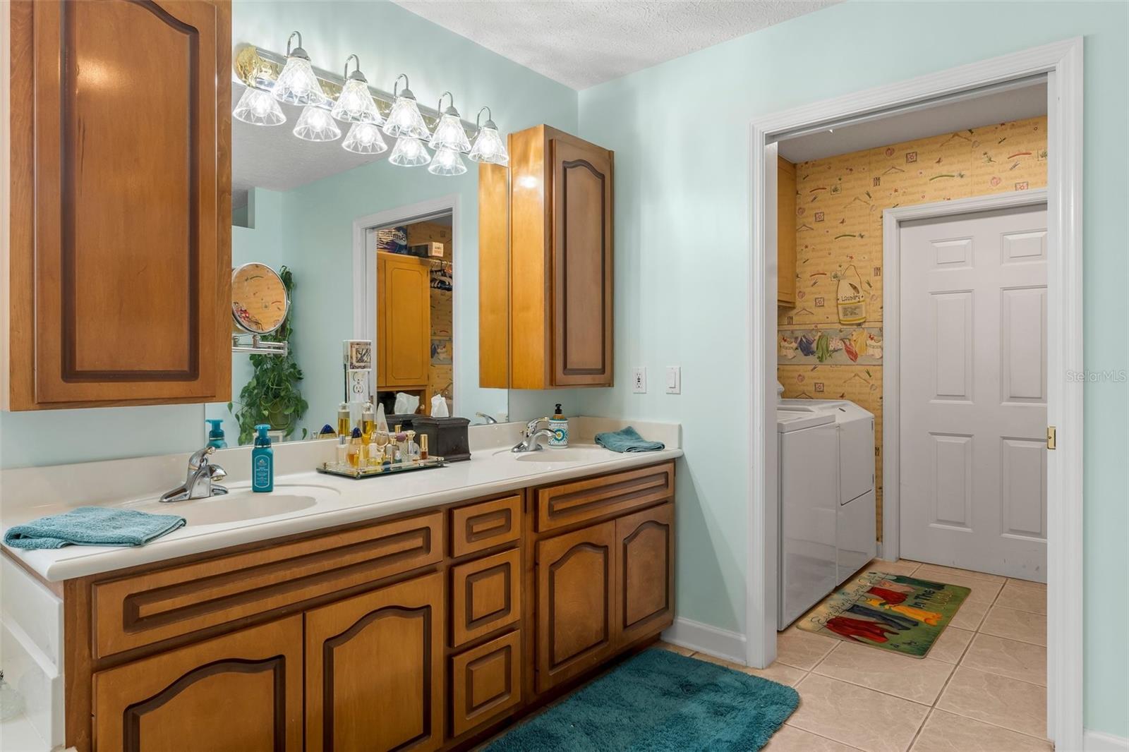 Image 36 of 54 For 9105 Abba Lane