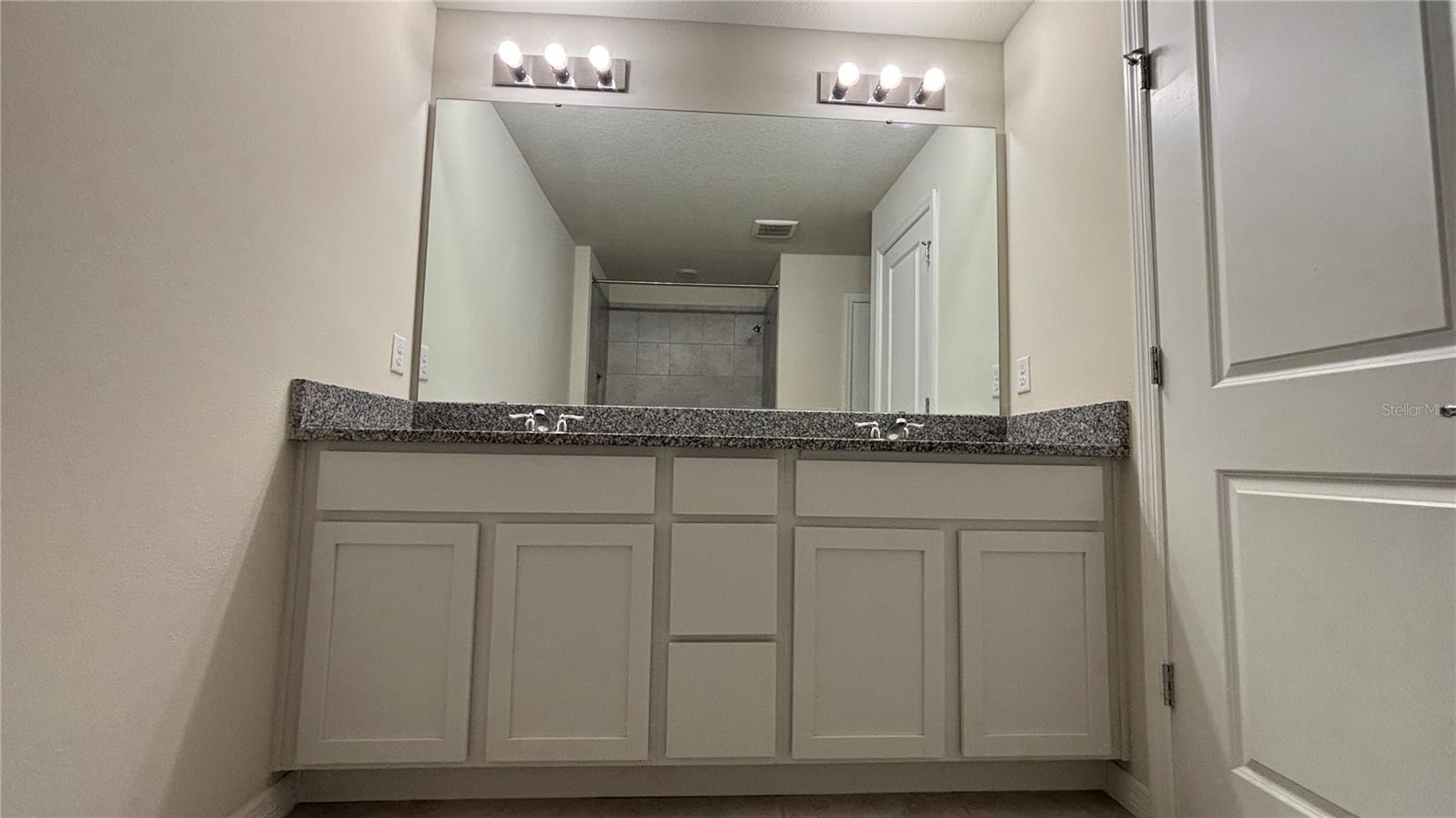 Image 22 of 27 For 4556 Sparkling Shell Avenue