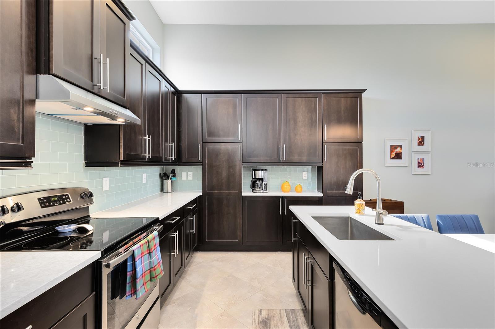 Image 11 of 37 For 8136 Tavistock Lakes Boulevard