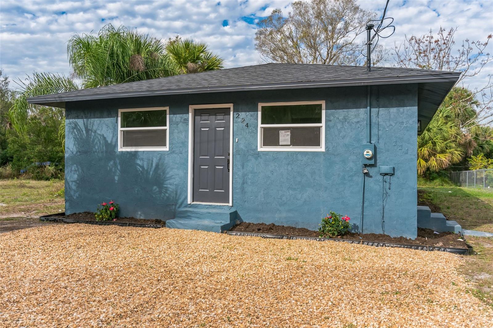 Image 3 of 30 For 224 Singleton Avenue