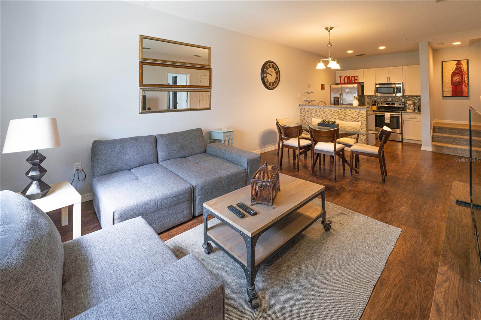 Image 4 of 14 For 5356 Diplomat Court 107