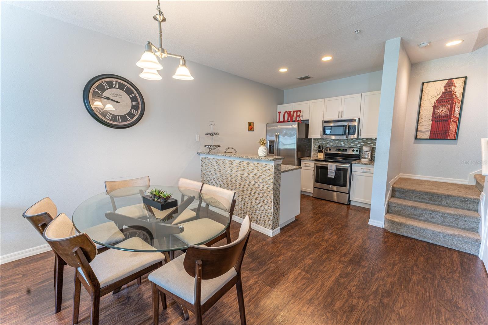 Image 6 of 14 For 5356 Diplomat Court 107