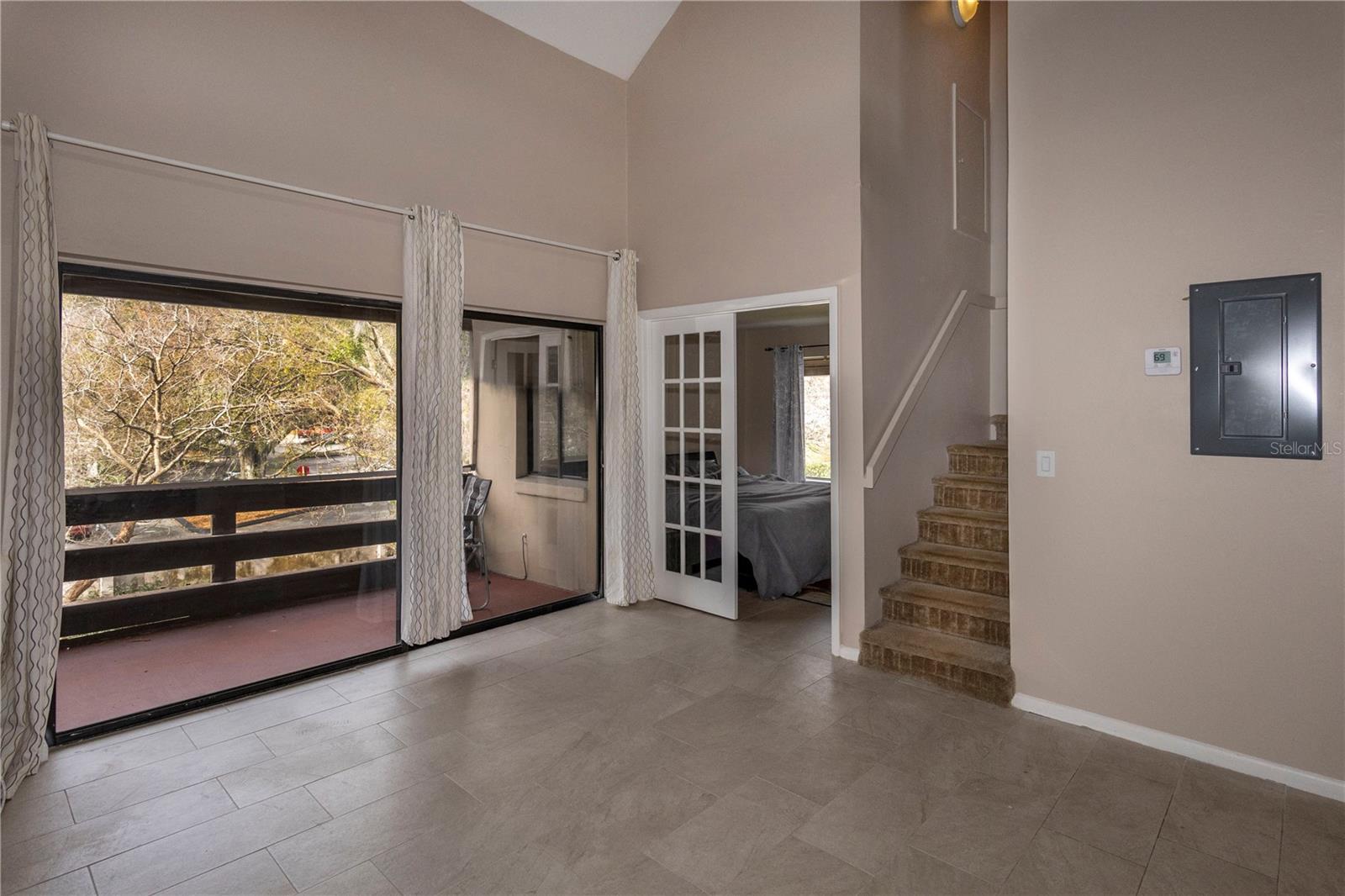 Image 10 of 19 For 246 Orienta Point Street 246