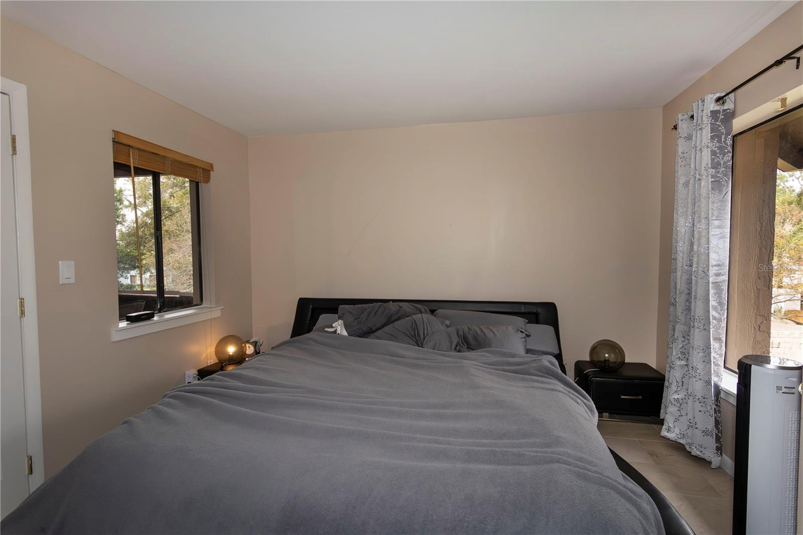 Image 11 of 19 For 246 Orienta Point Street 246