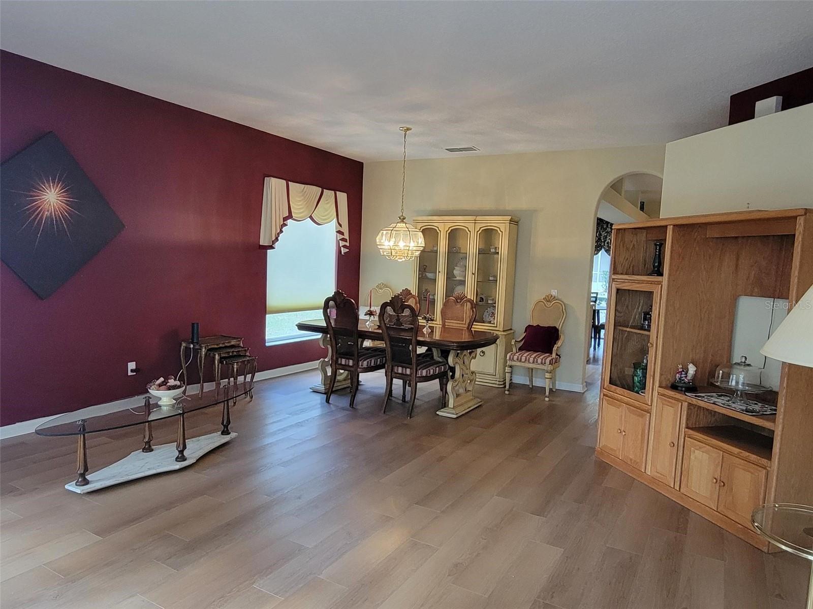 Image 4 of 45 For 2310 Grasmere Circle