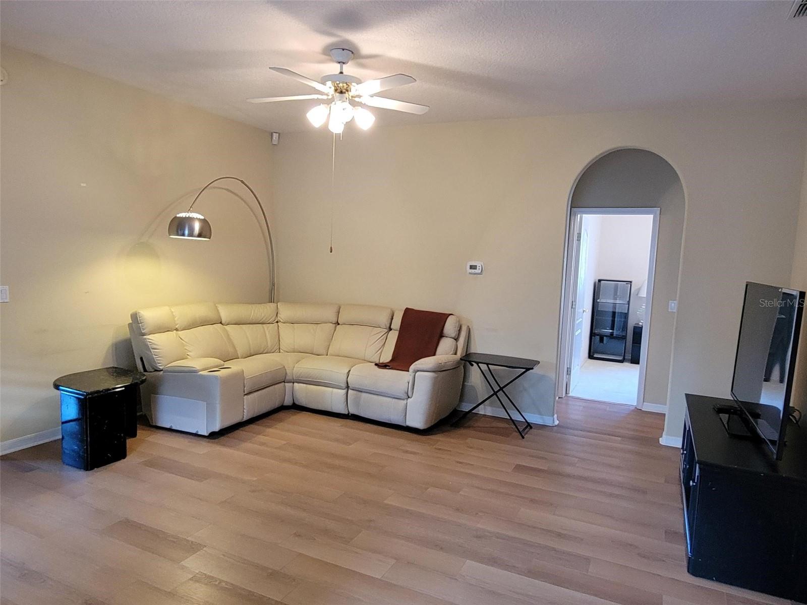Image 7 of 45 For 2310 Grasmere Circle
