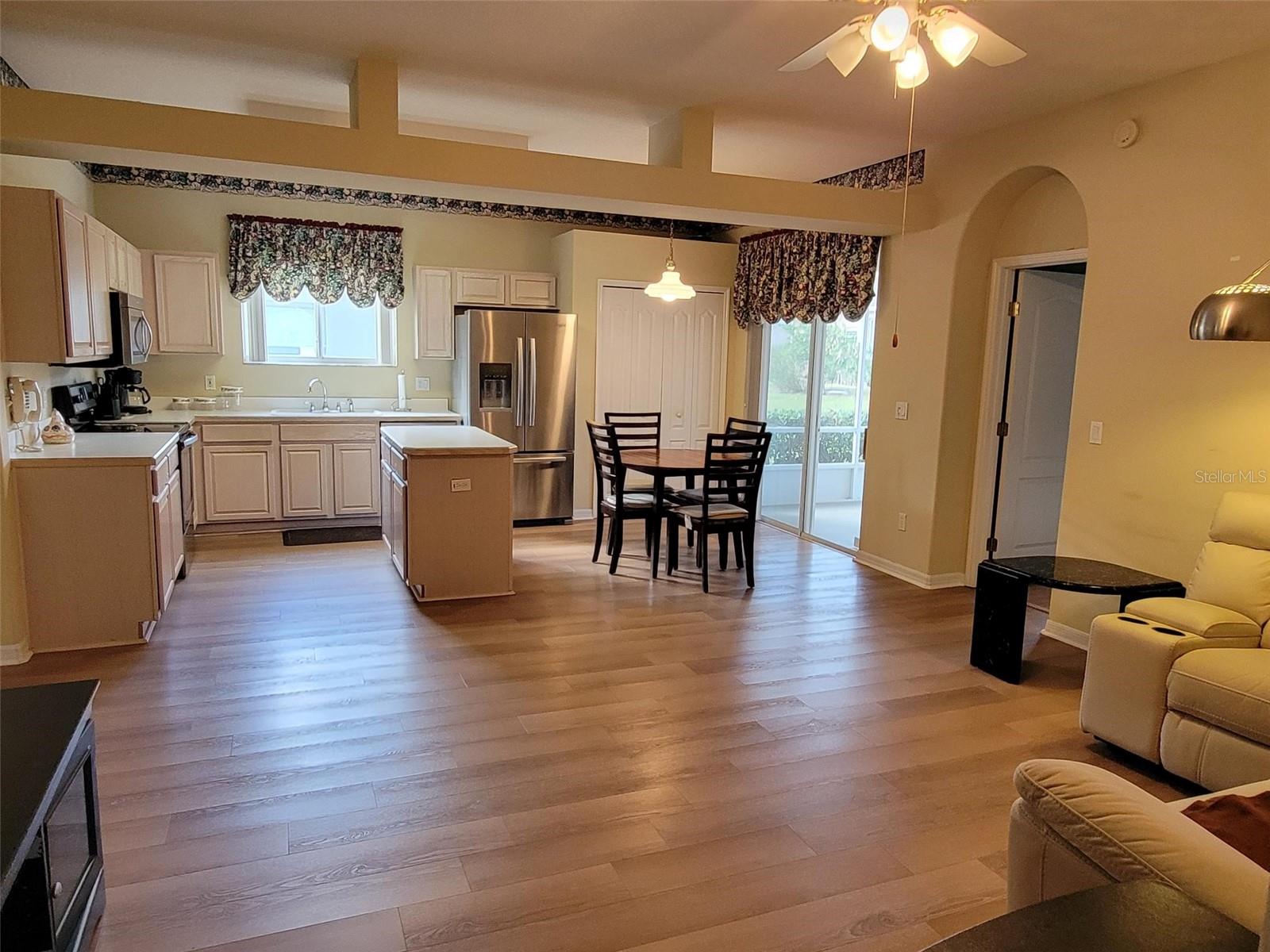 Image 8 of 45 For 2310 Grasmere Circle
