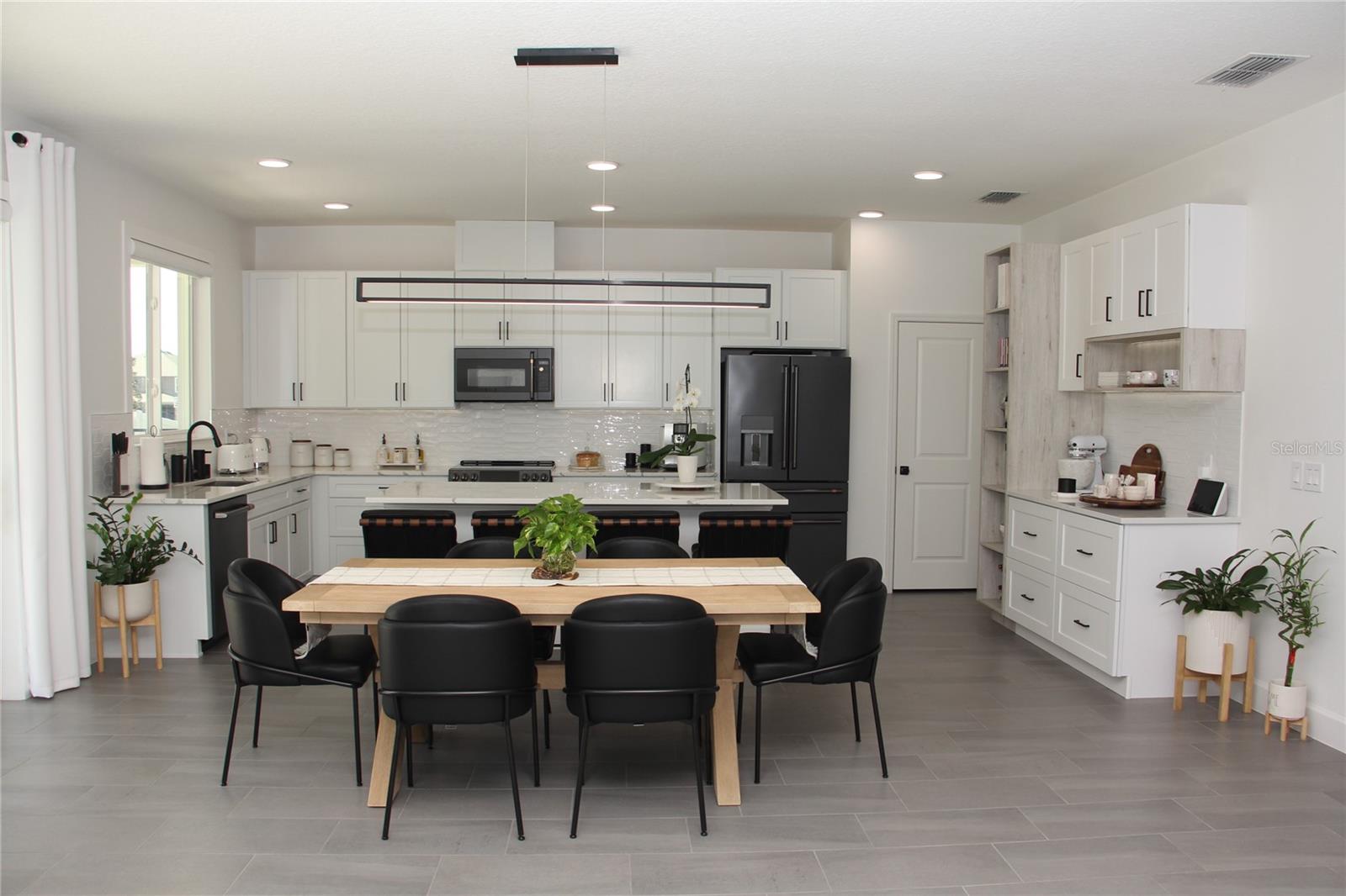 Image 7 of 30 For 741 Rioja Drive
