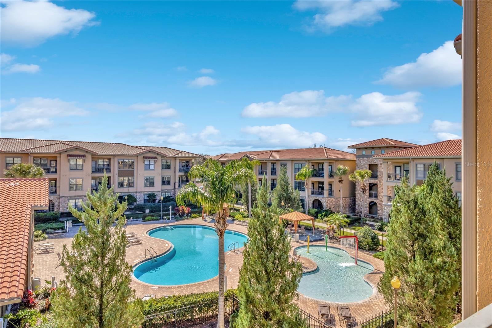 Image 16 of 16 For 904 Charo Parkway 536
