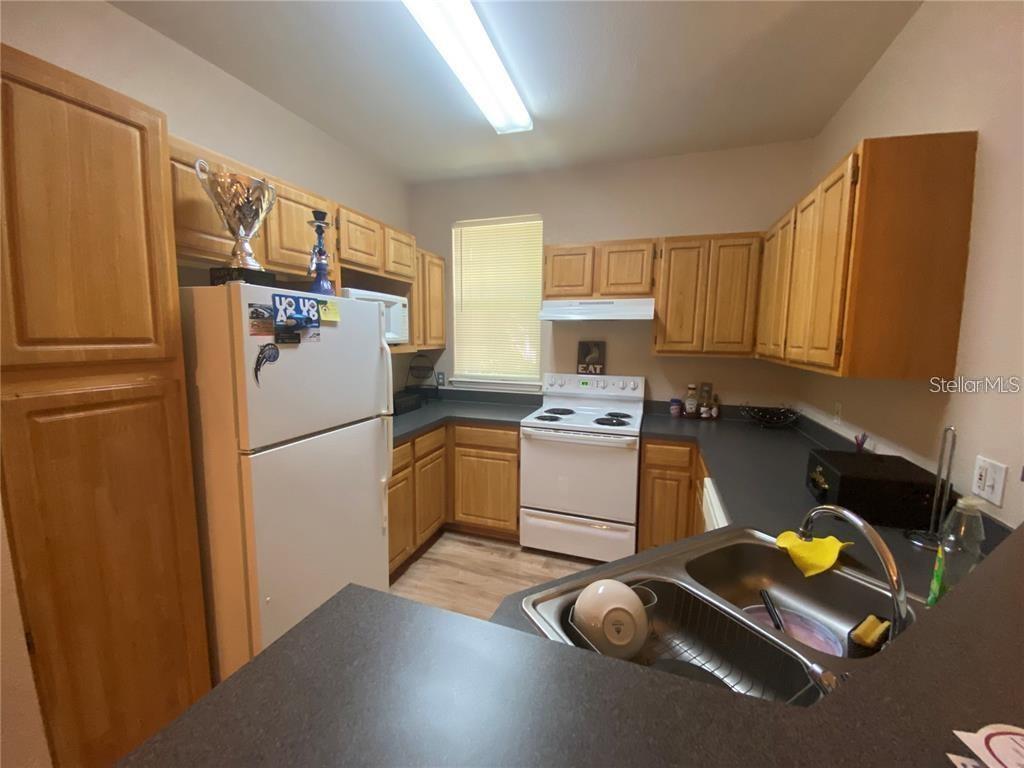 Image 11 of 15 For 3324 Parkchester Square Boulevard 103