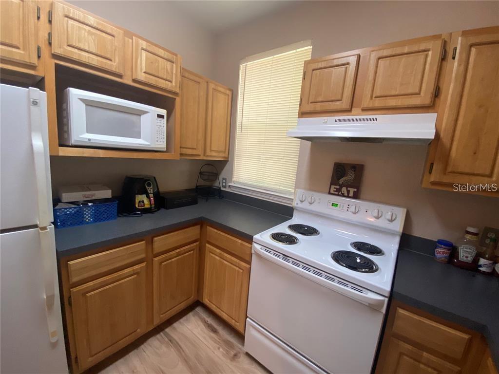 Image 12 of 15 For 3324 Parkchester Square Boulevard 103