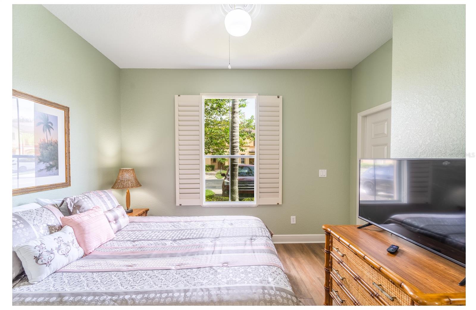 Image 11 of 24 For 3632 Calabria Avenue