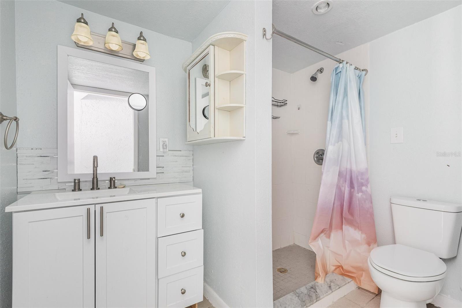 Image 15 of 29 For 809 Kensington Drive
