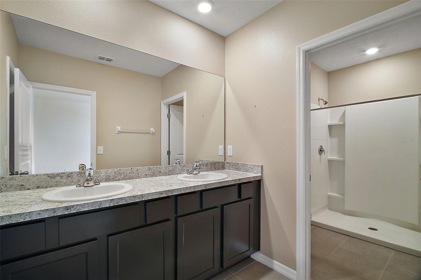 Image 18 of 24 For 5427 Dragonfly Drive