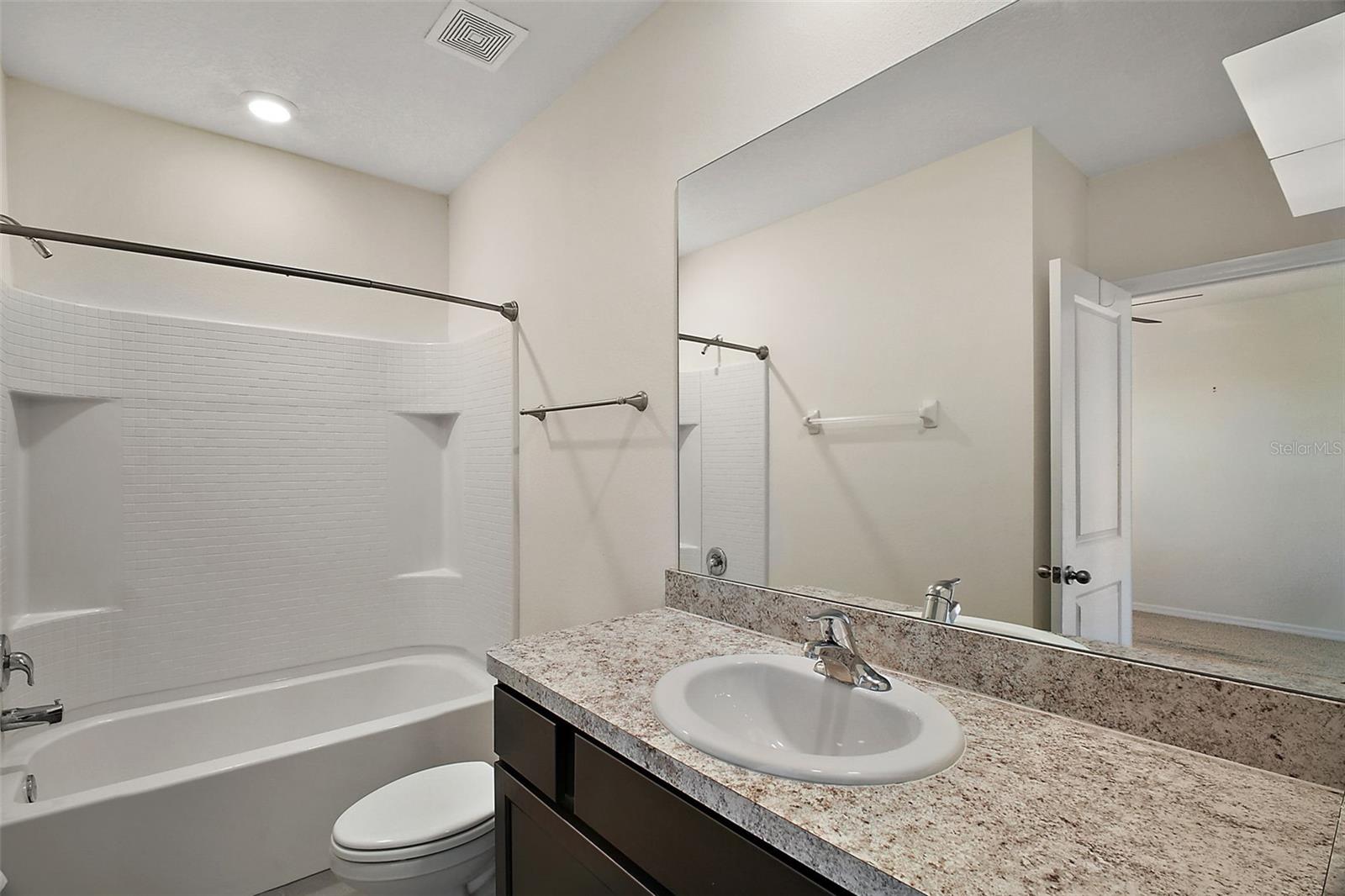 Image 19 of 24 For 5427 Dragonfly Drive