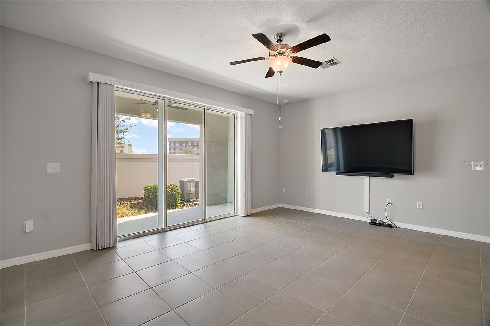 Image 6 of 24 For 5427 Dragonfly Drive