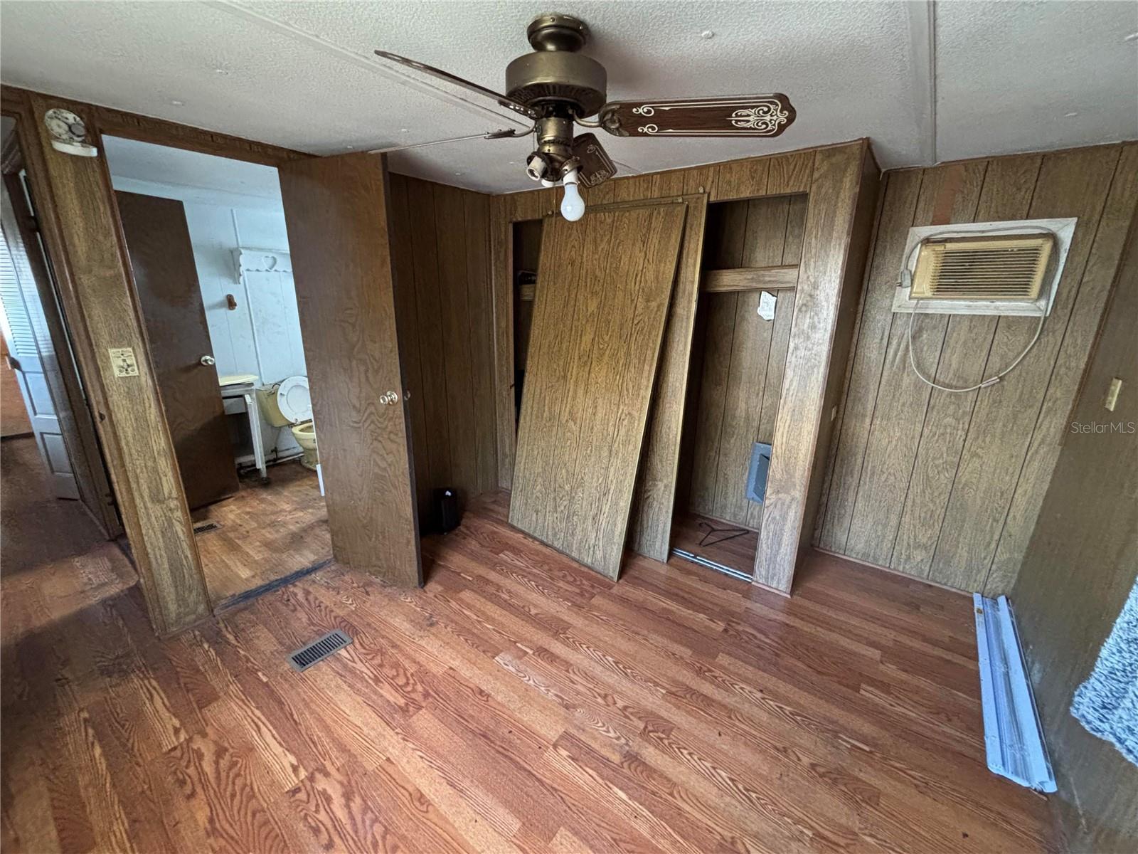 Image 11 of 14 For 5363 Christiancy Avenue