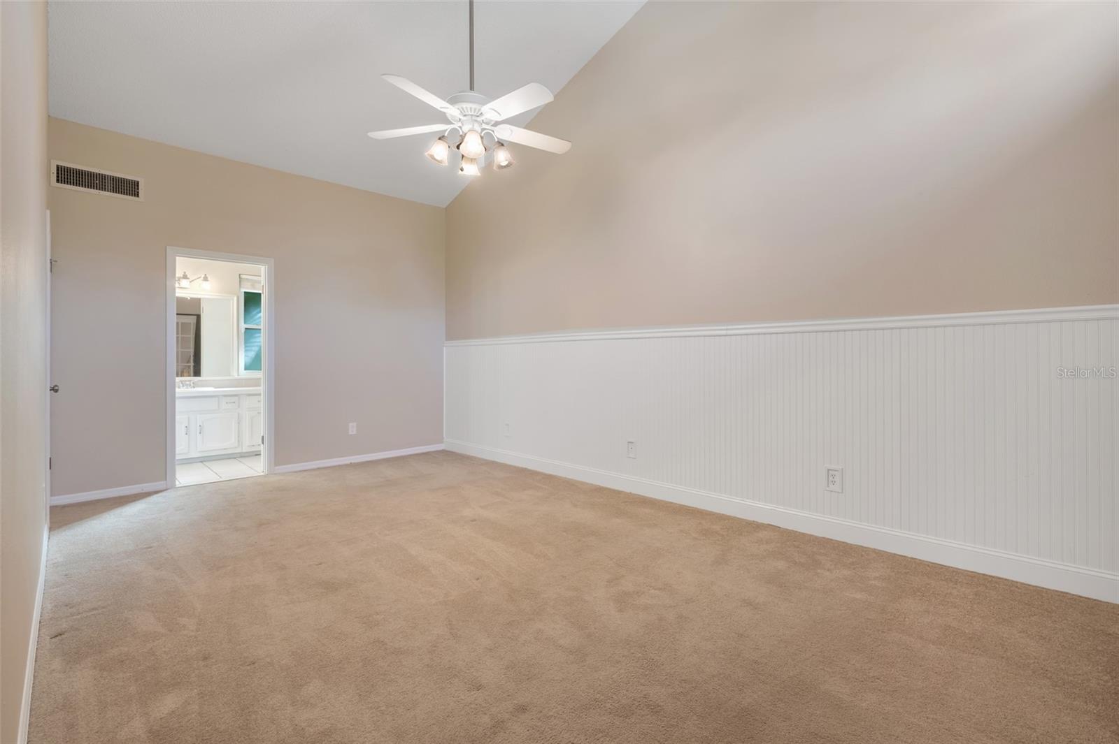 Image 15 of 33 For 816 Laurel Avenue 1