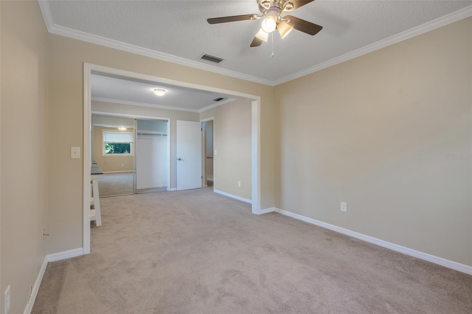 Image 22 of 33 For 816 Laurel Avenue 1