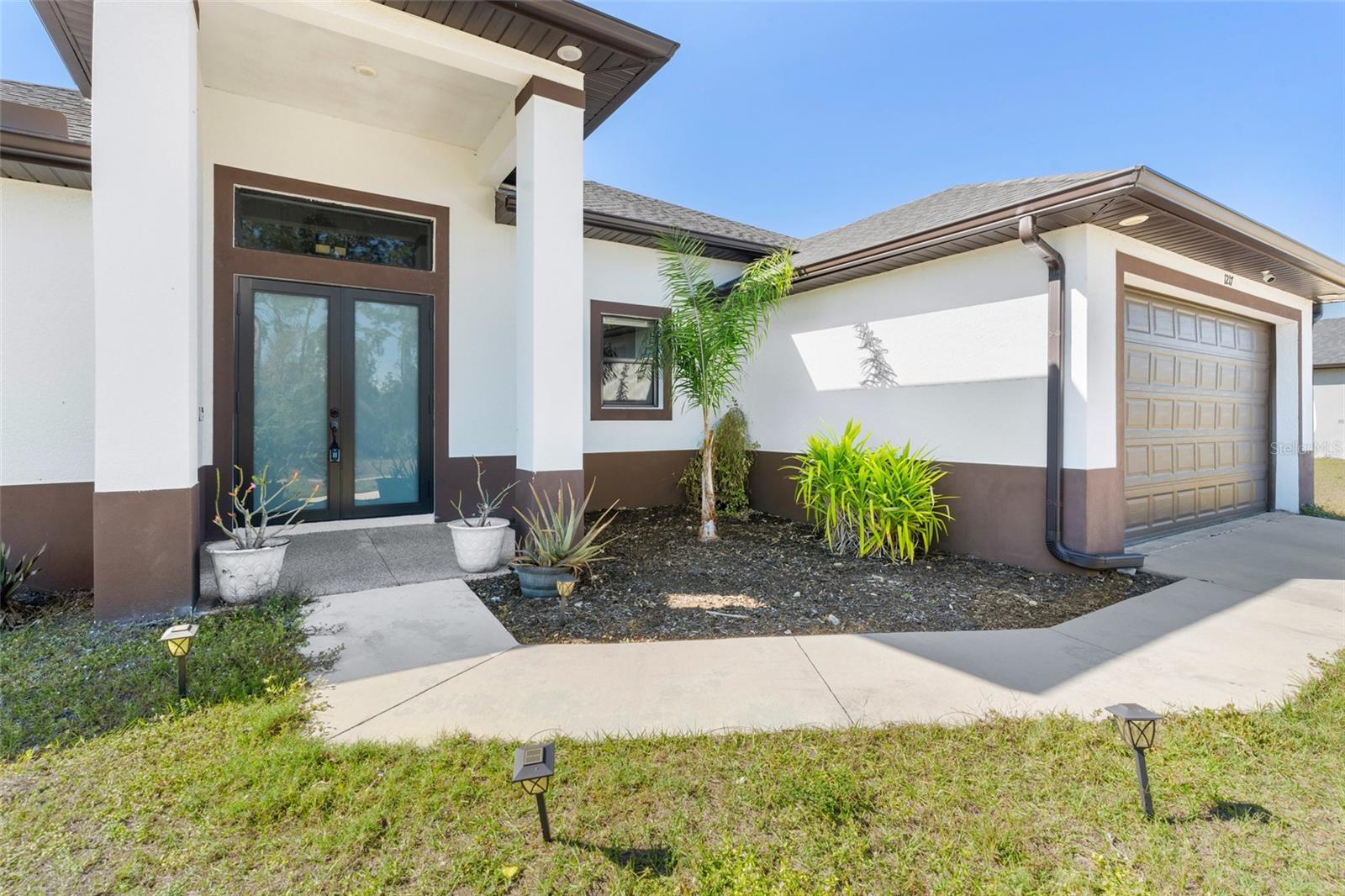 Image 2 of 18 For 1217 Mckinley Avenue