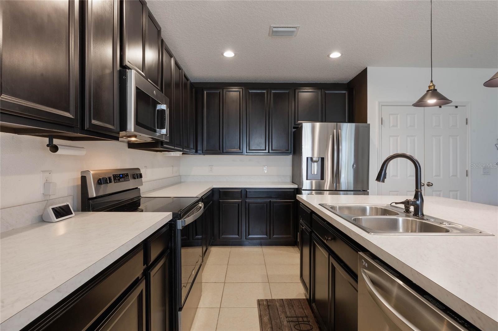 Image 13 of 44 For 253 Golden Sands Circle