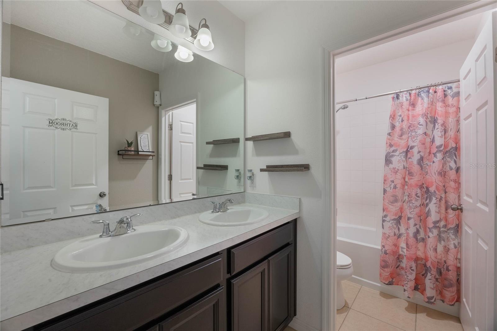 Image 22 of 44 For 253 Golden Sands Circle