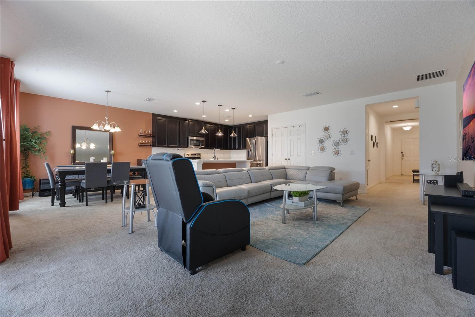 Image 7 of 44 For 253 Golden Sands Circle