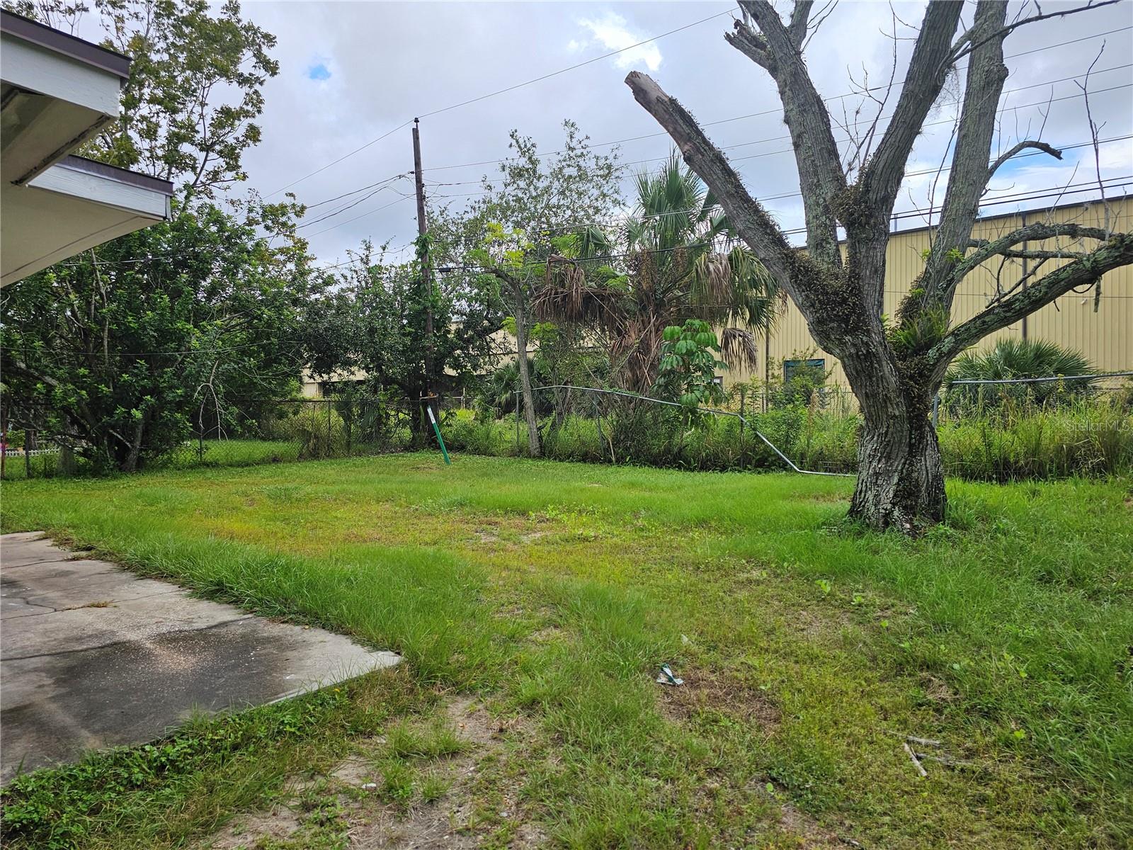 Image 22 of 22 For 1040 Maxey Drive