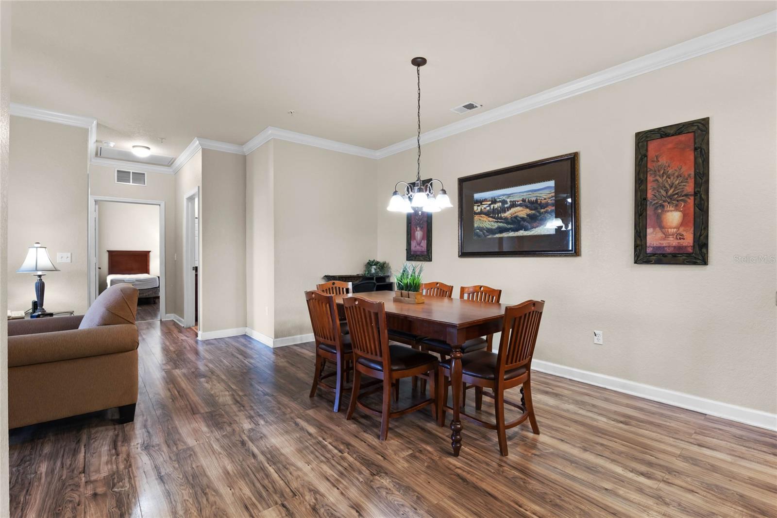 Image 15 of 37 For 8020 Tuscany Way 6401