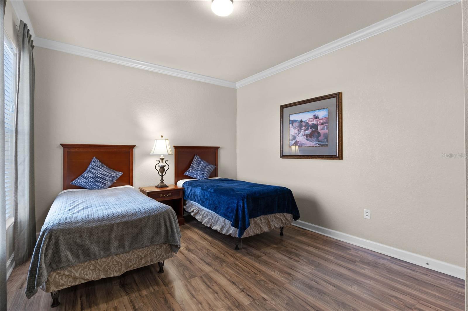 Image 19 of 37 For 8020 Tuscany Way 6401