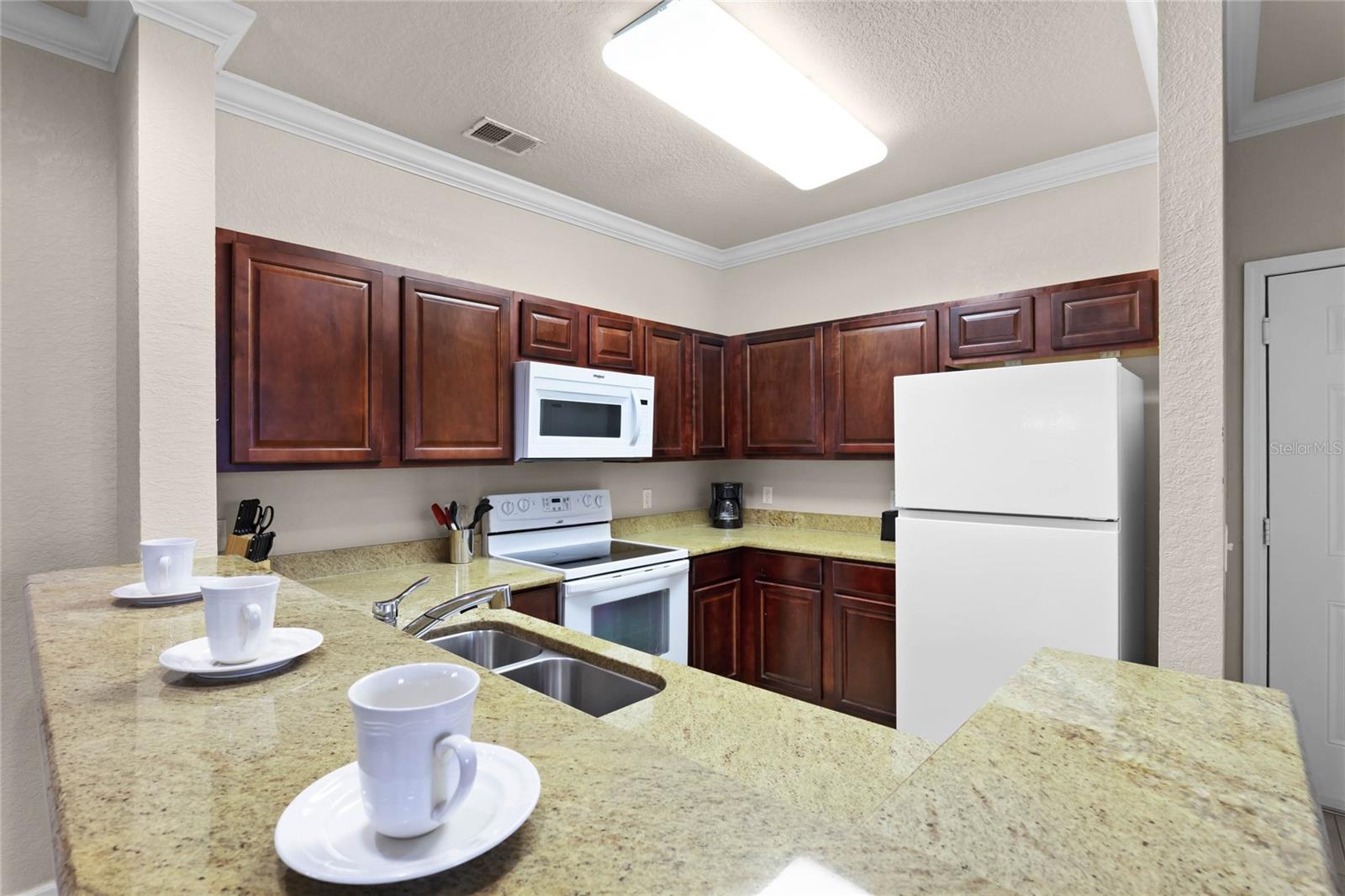 Image 6 of 37 For 8020 Tuscany Way 6401