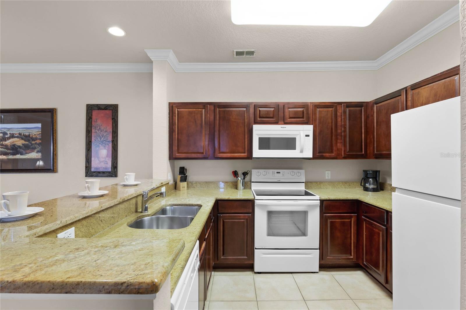 Image 8 of 37 For 8020 Tuscany Way 6401