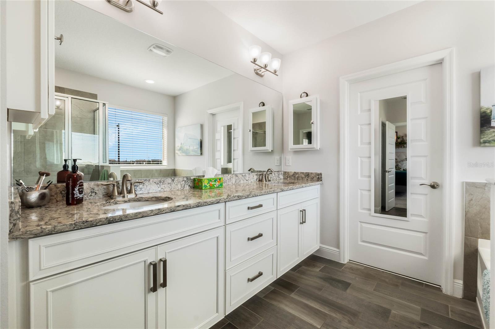 Image 18 of 55 For 9459 Jaywood Road