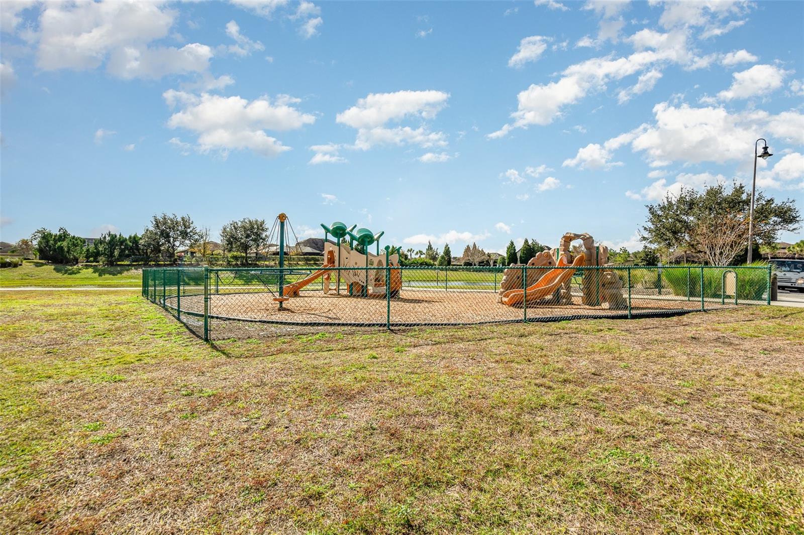 Image 41 of 56 For 508 Zamora Way