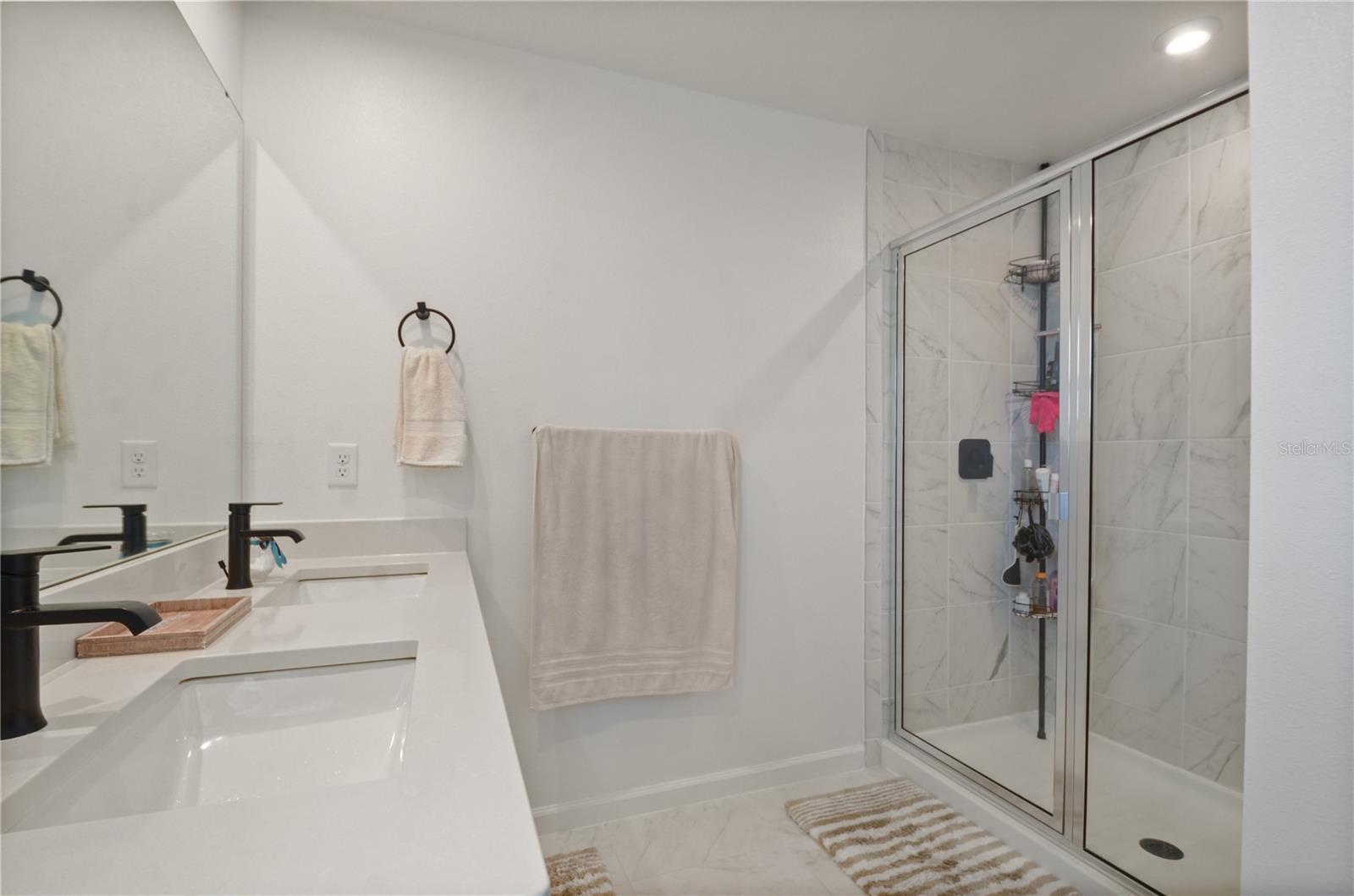 Image 14 of 34 For 11842 Sunsail Avenue