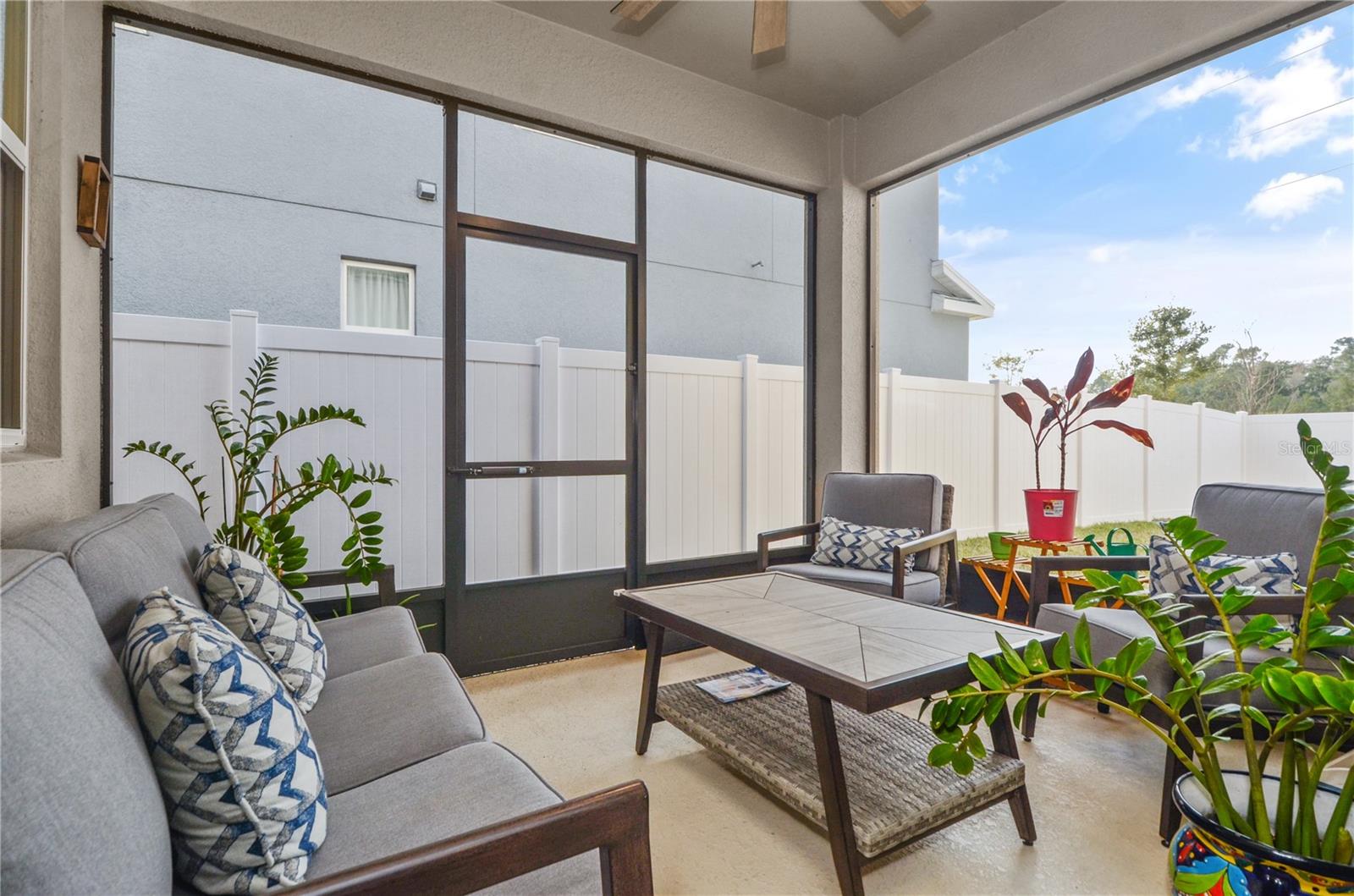 Image 22 of 34 For 11842 Sunsail Avenue