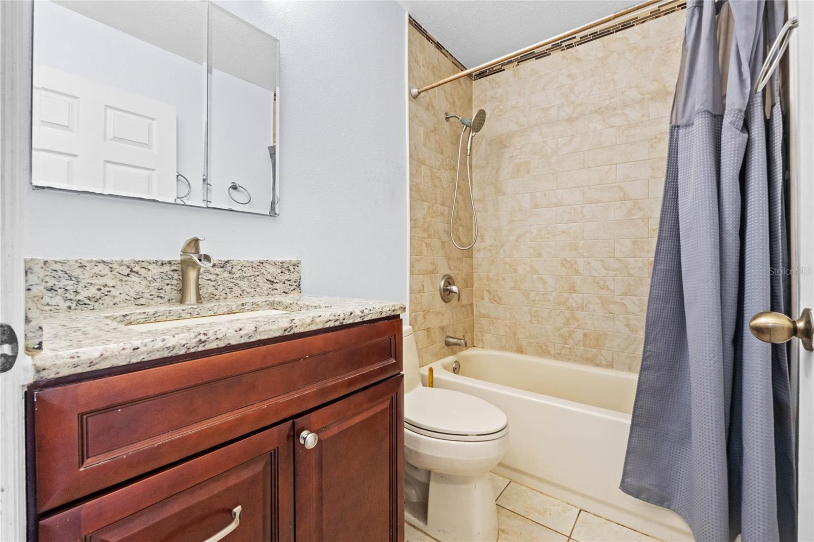 Image 10 of 13 For 2029 Knollcrest Drive