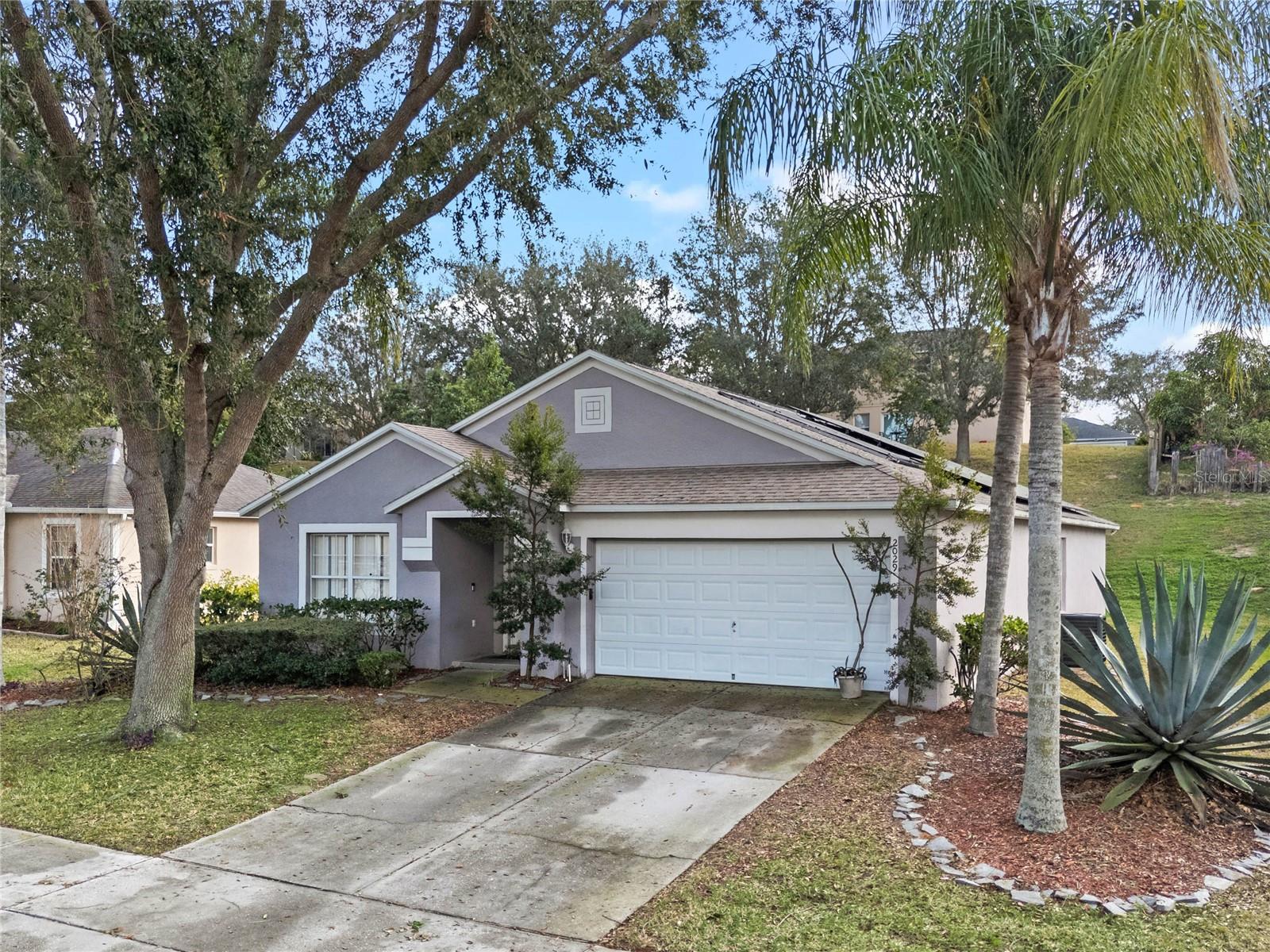 Image 2 of 13 For 2029 Knollcrest Drive