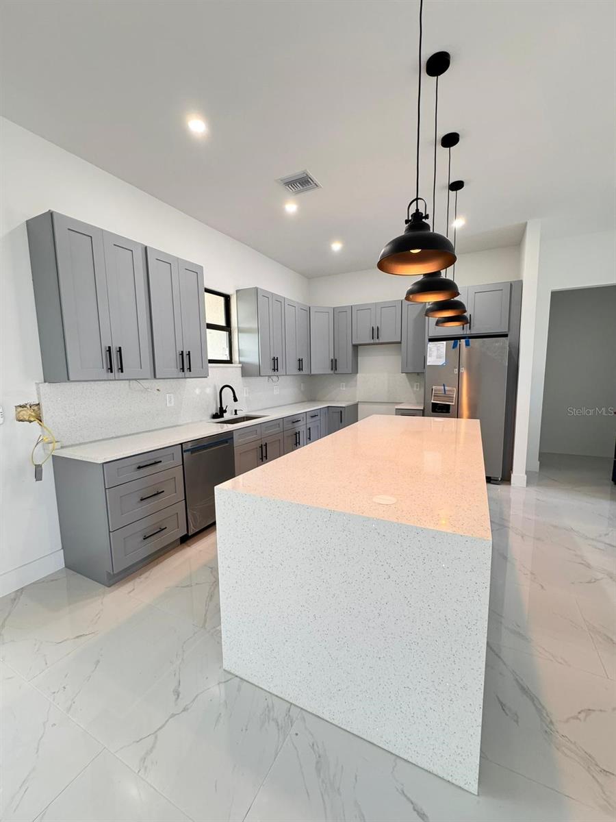 Image 6 of 9 For 9468 Attica Circle
