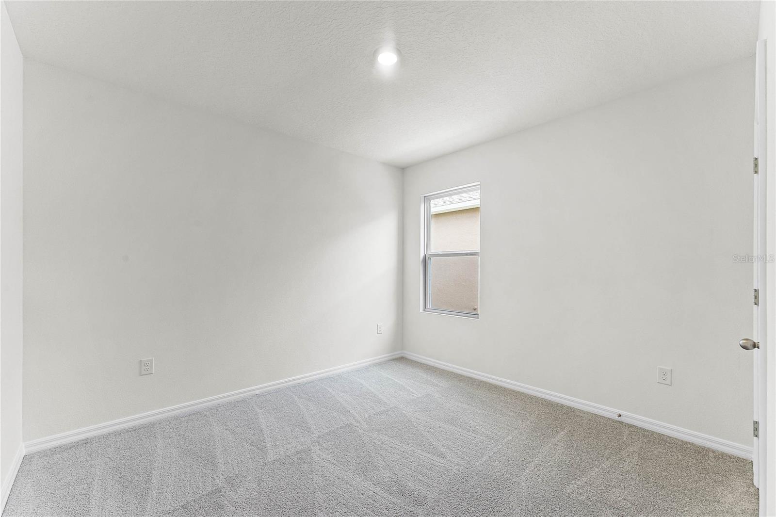 Image 18 of 33 For 5539 Hayloft Drive
