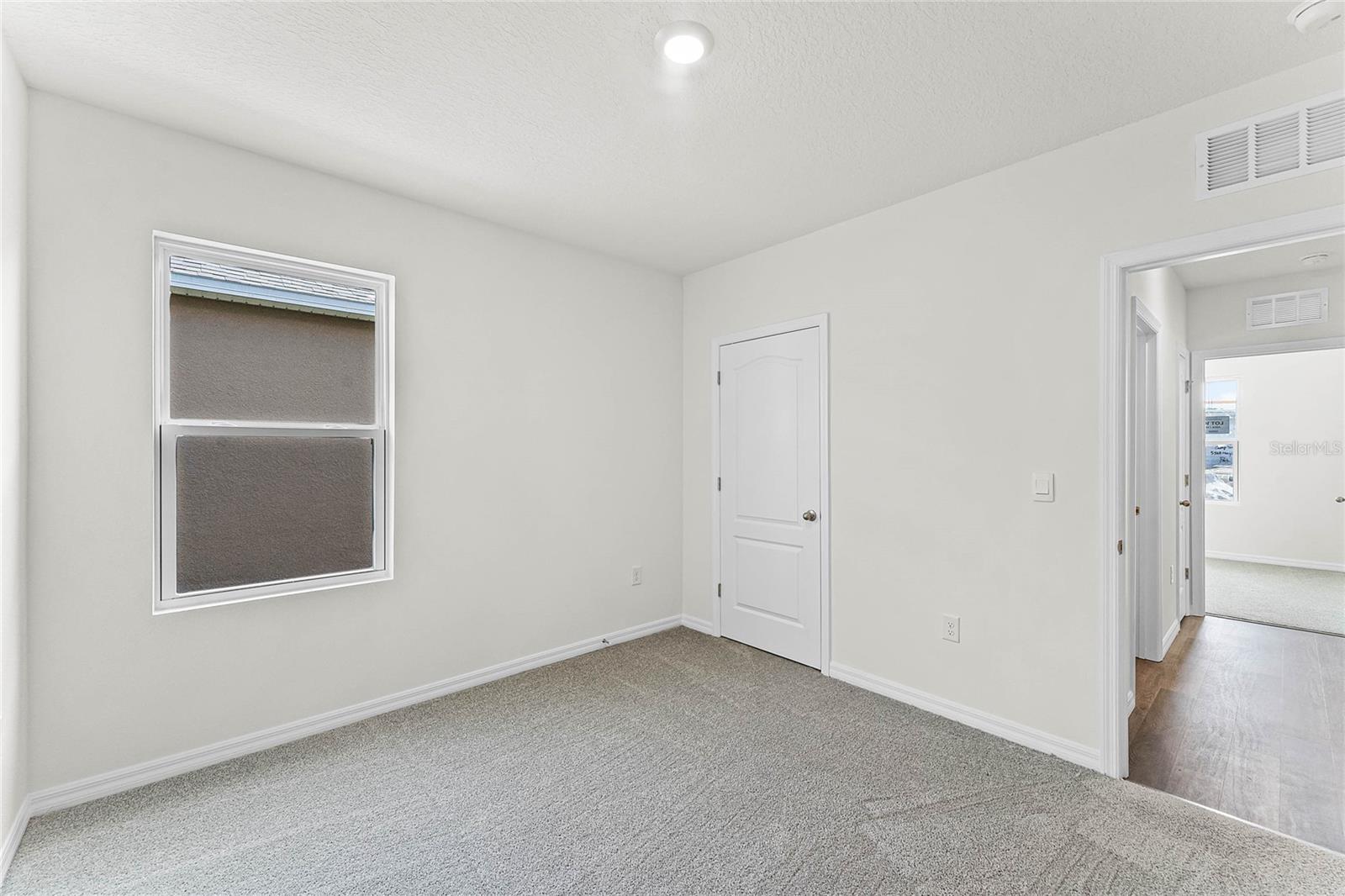 Image 19 of 33 For 5539 Hayloft Drive