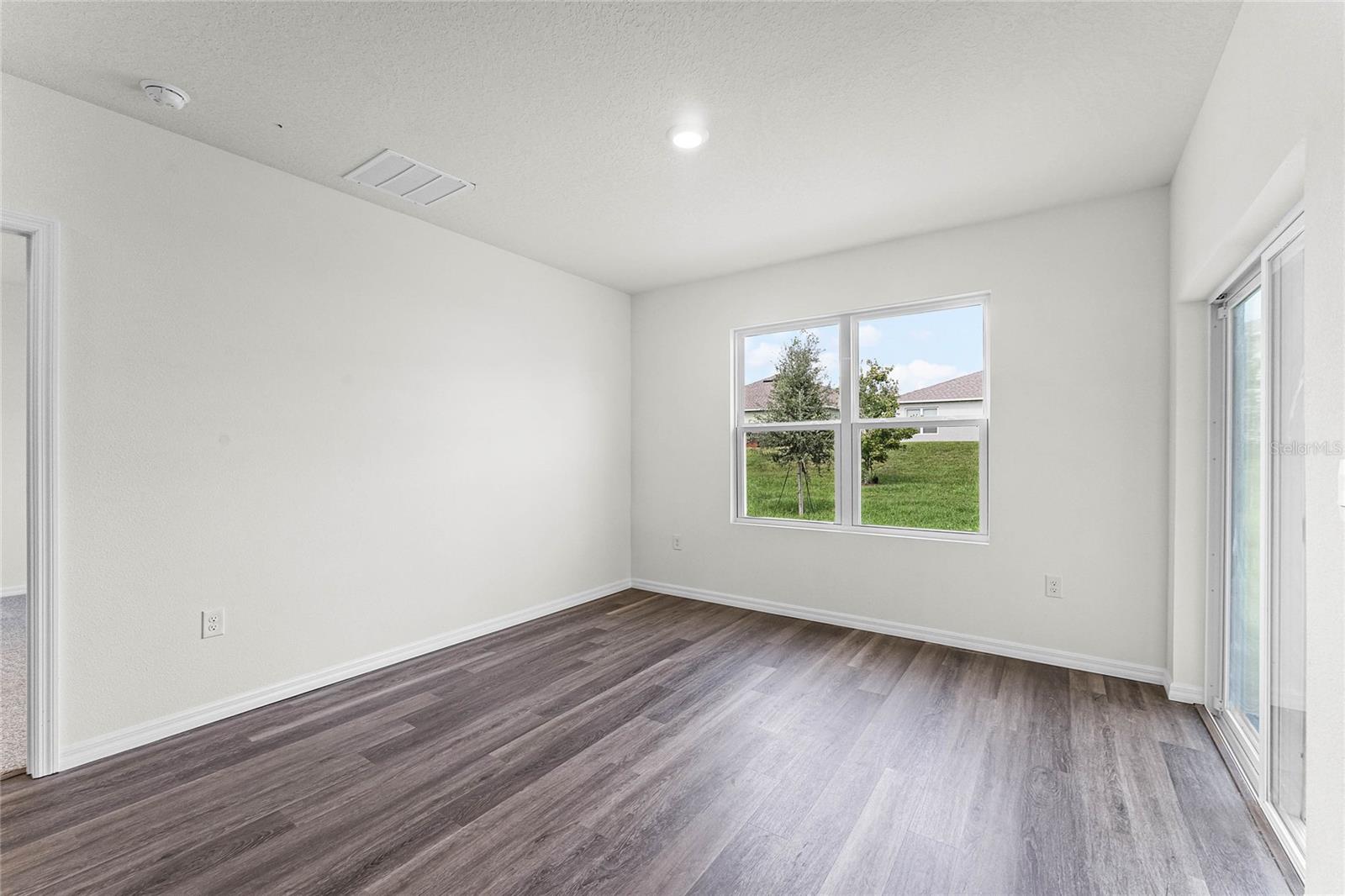 Image 7 of 33 For 5539 Hayloft Drive