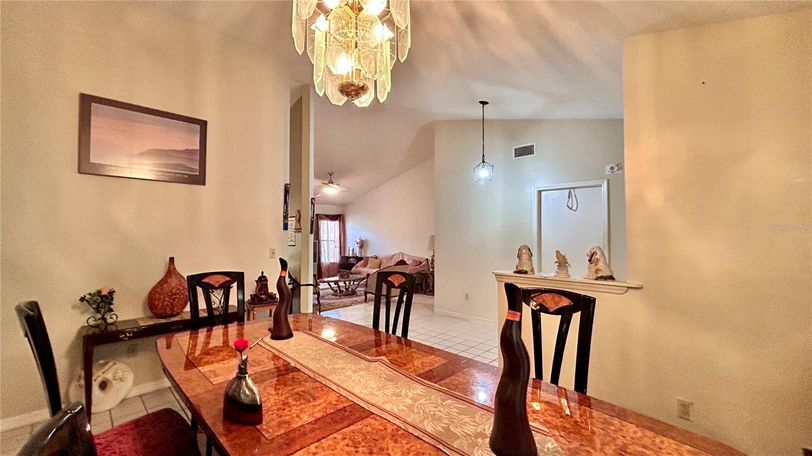 Image 11 of 23 For 915 Elmont Street Nw